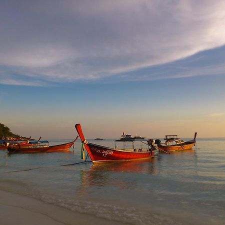 Ten Moons Lipe Resort Экстерьер фото