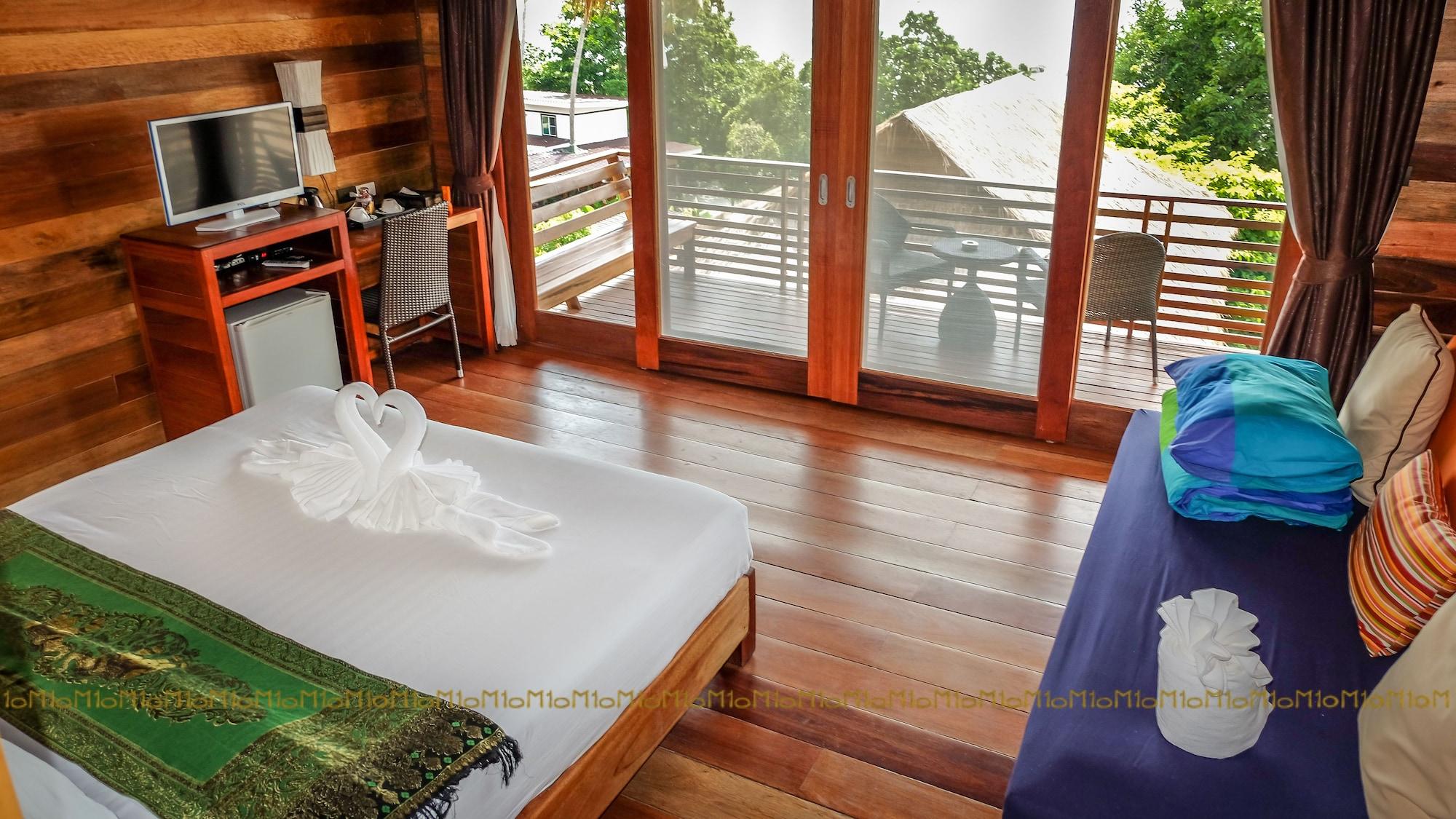 Ten Moons Lipe Resort Экстерьер фото