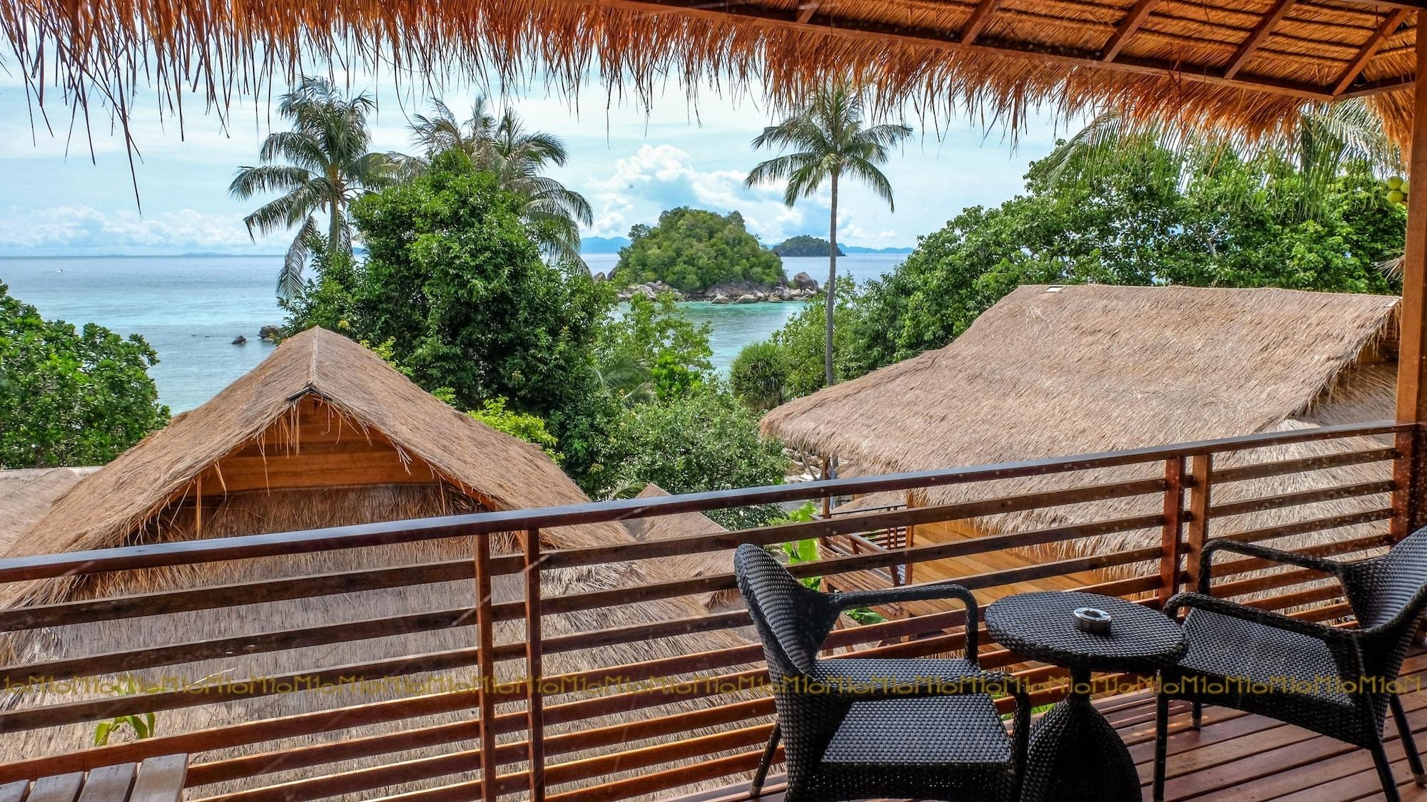 Ten Moons Lipe Resort Экстерьер фото