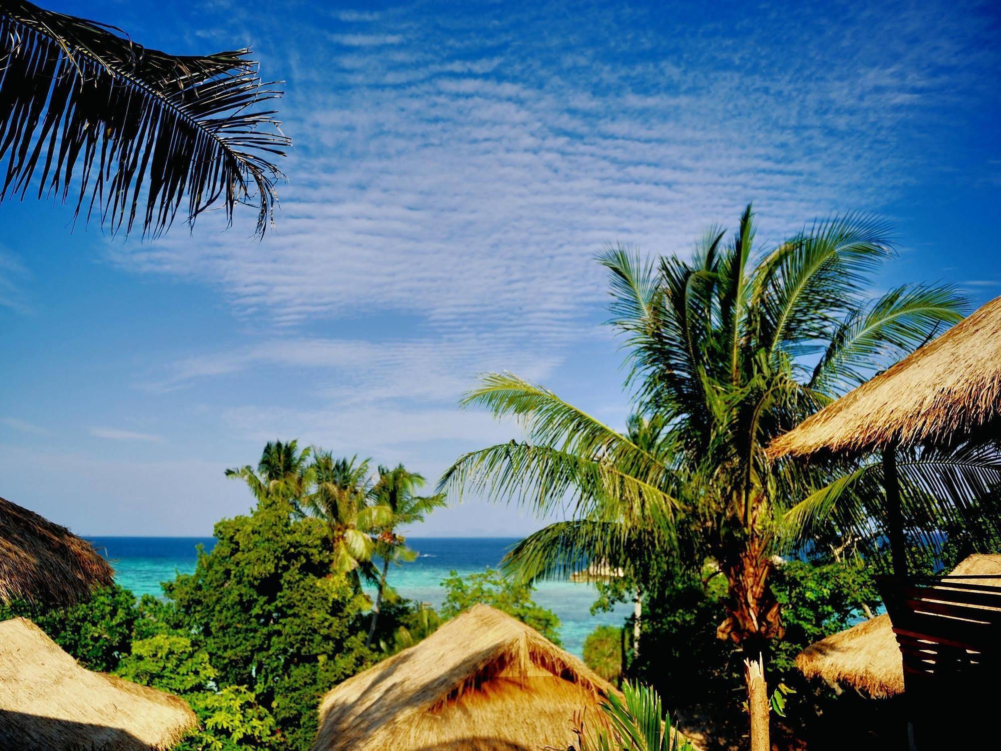 Ten Moons Lipe Resort Экстерьер фото